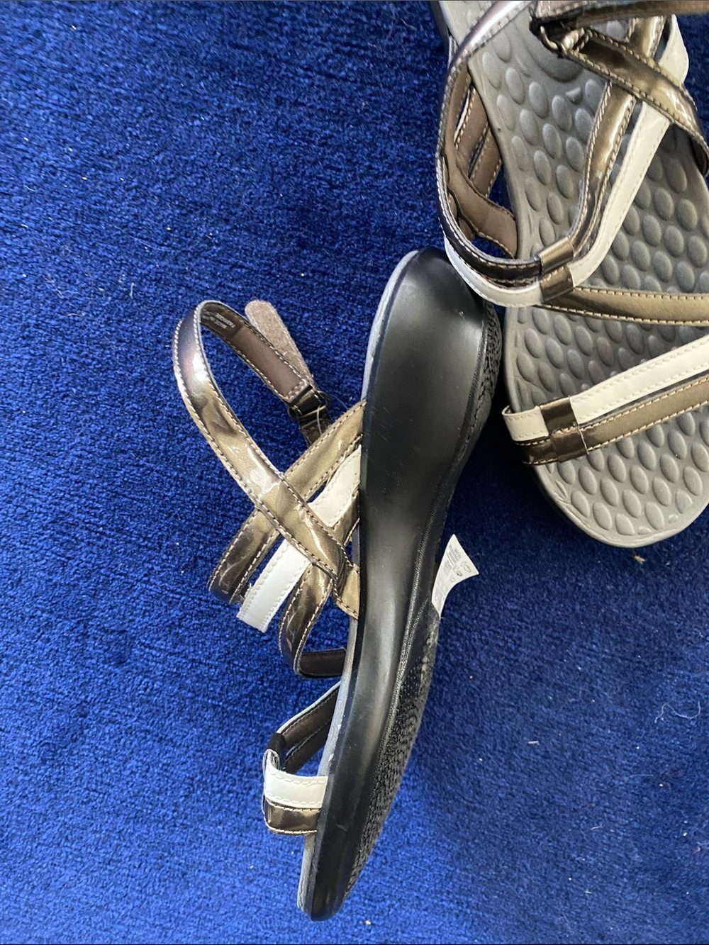 Sandals - Picture 2 of 3